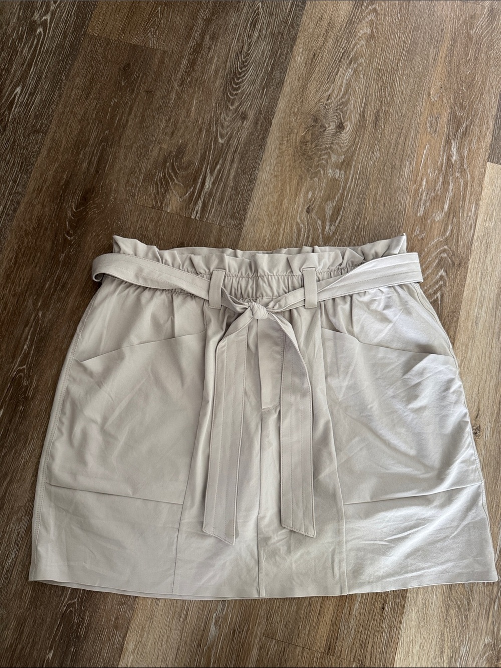 Athleta Paperbag Waist Tie Skort - Size 8